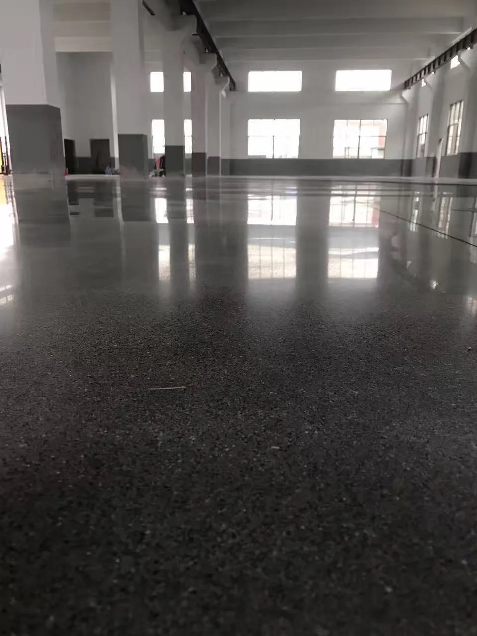 厂房车间怎么选地坪漆